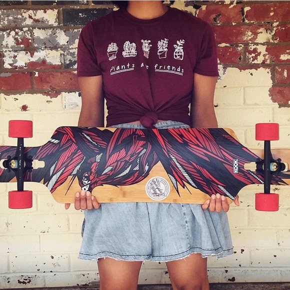 NWOT | 🪴Plants Are Friends Tee Shirt | Medium | Plant 🪴Lover Shirt | Charcoal - Picture 8 of 13